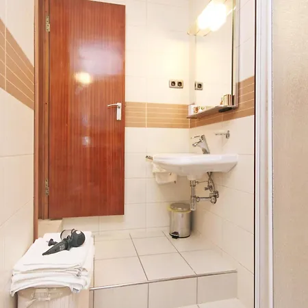 Seaside Luxury With A Swimming Pool Orebic, Peljesac - 4520 Villa